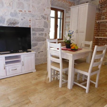 Apartaments Charlie Chaplin Kotor Buitenkant foto